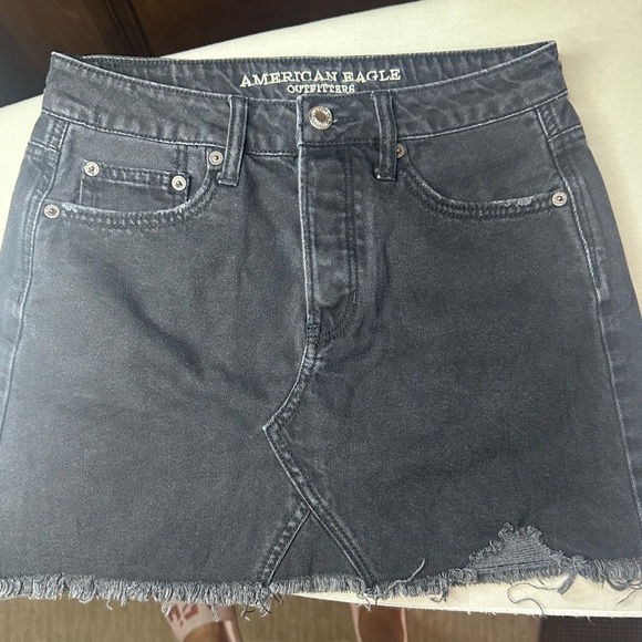American Eagle Outfitters Black Asymmetrical Mini Skirt - Picture 3 of 5
